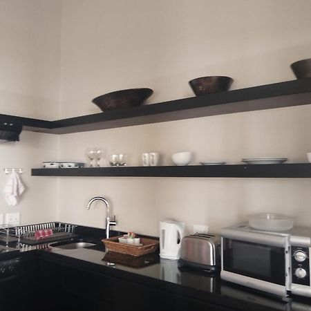 Ana'S Place Apartments モーセル・ベイ エクステリア 写真