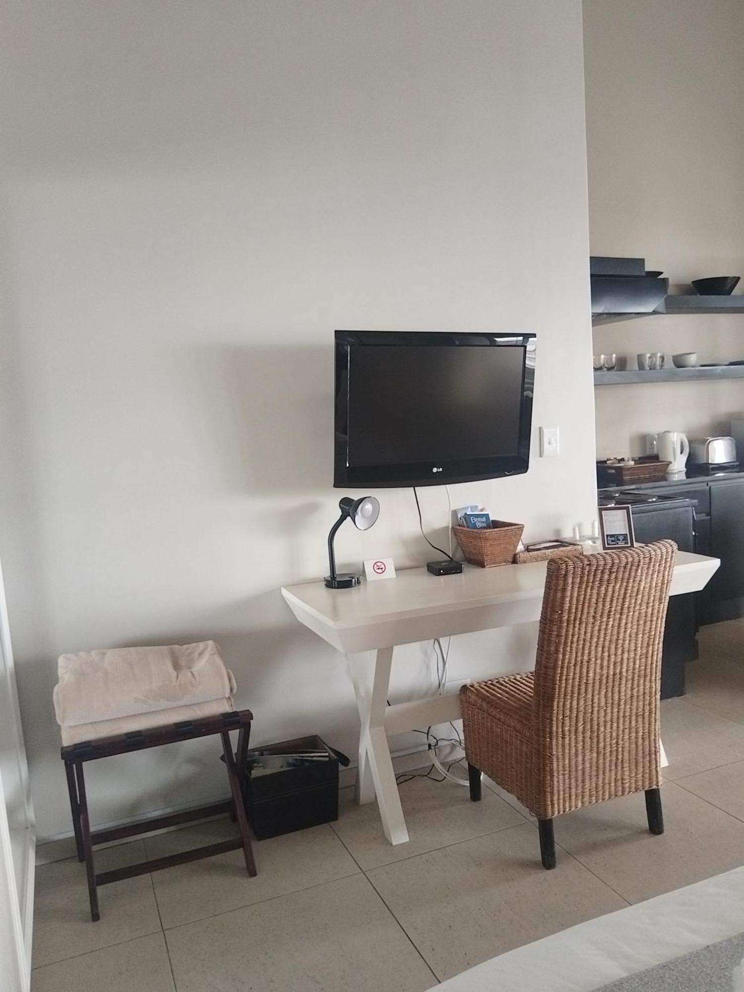 Ana'S Place Apartments モーセル・ベイ エクステリア 写真
